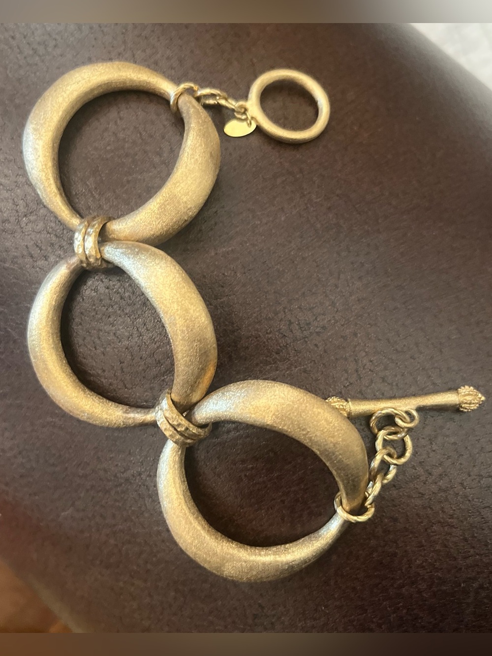 Rivka Friedman Brushed Gold-tone Oval Link Bracelet Textured Statement Toggle